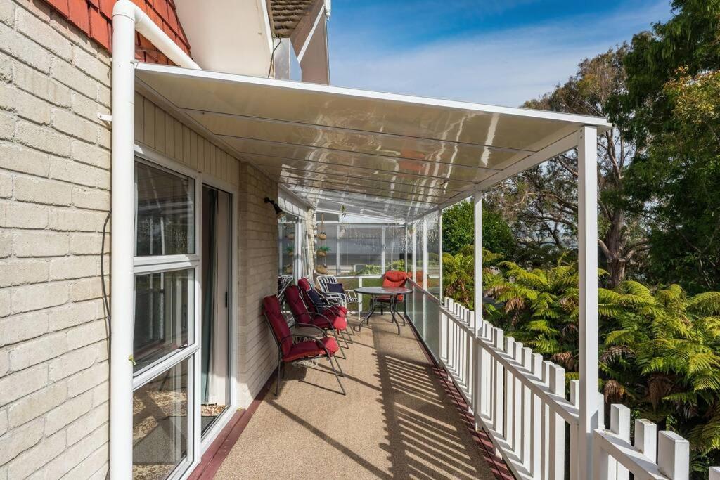 Charming Hideaway Villa Taupo Exterior photo
